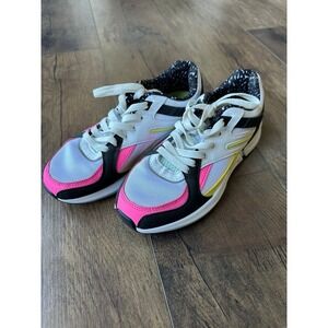 Fabletics Sneakers Womens 8 White Athletic Running Shoes Lightweight Paige READ